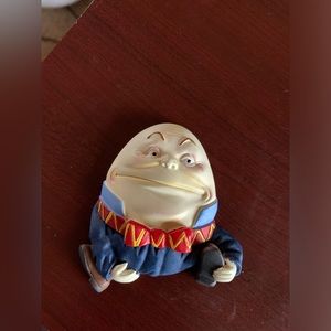 RARE Collectible piece: Humpty Dumpty Magnet by Yarto - Hand-Painted